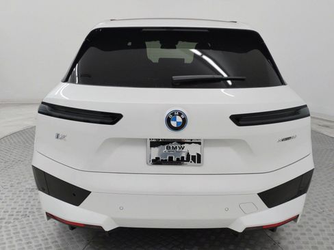 Used 2025 BMW iX xDrive50 w/ Premium Package image 7