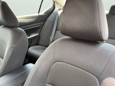 Used 2022 Nissan Altima 2.5 S FWD image 4