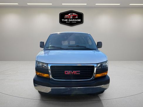 Used 2019 GMC Savana 2500 w/ Driver Convenience Package image 11