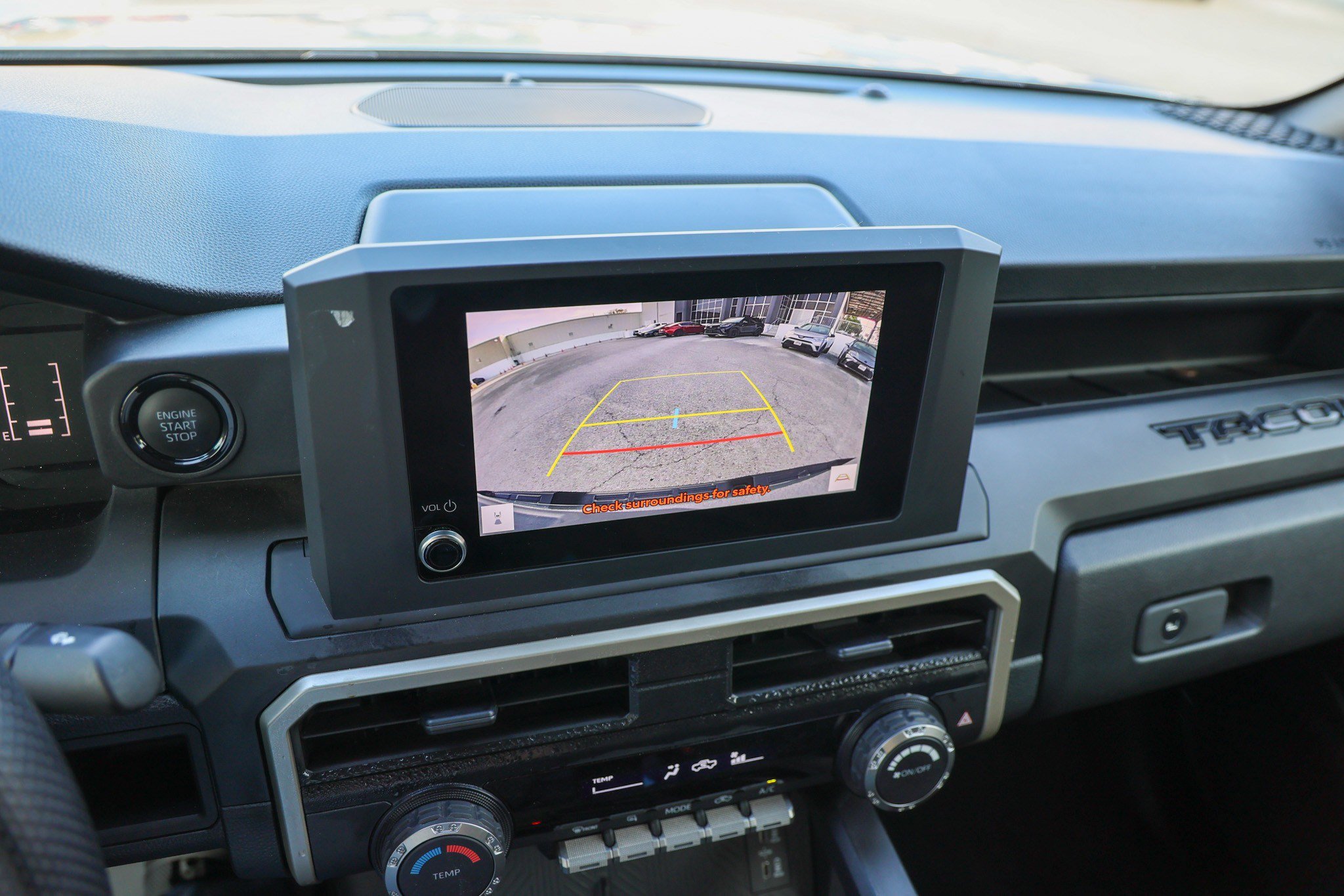 Certified 2025 Toyota Tacoma SR AWD/4WD image 22