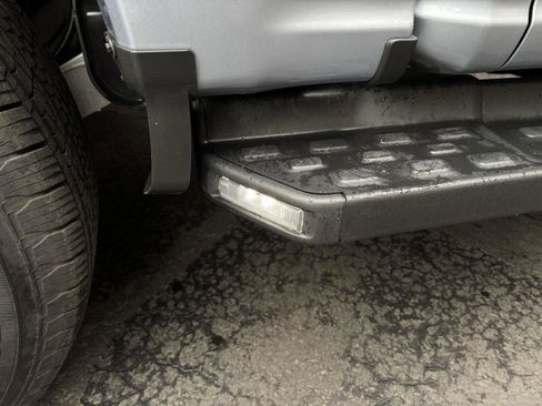 Used 2022 Ford F150 Lightning Lariat AWD/4WD image 7