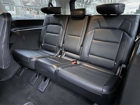 Used 2025 Lincoln Navigator L Reserve image 13