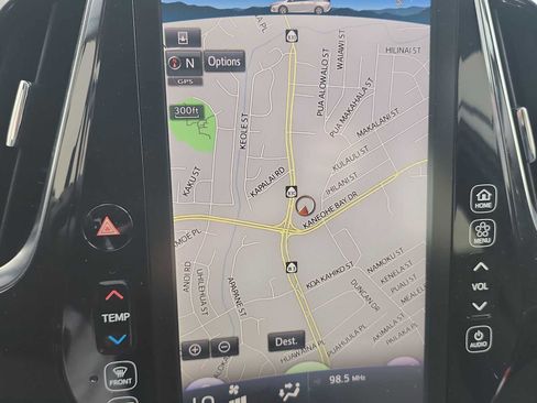 Used 2020 Toyota Prius Prime Limited image 19