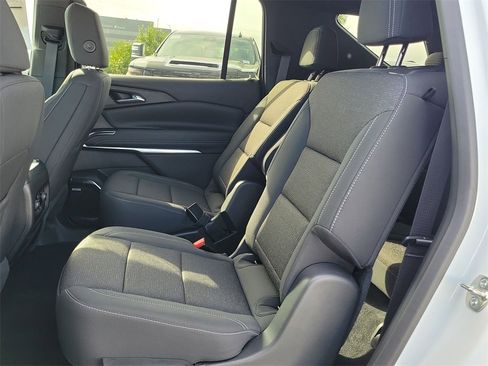 Used 2025 Chevrolet Traverse LT w/ Enhanced Driving Package image 26