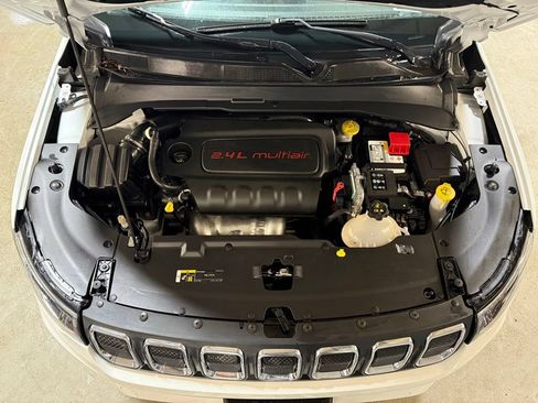 Certified 2022 Jeep Compass Latitude AWD/4WD image 26