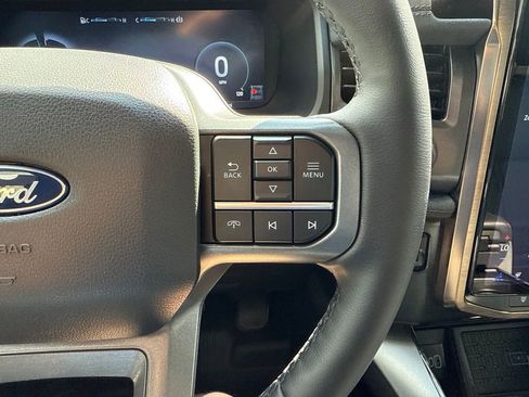Used 2025 Ford F150 Lightning Lariat AWD/4WD image 28