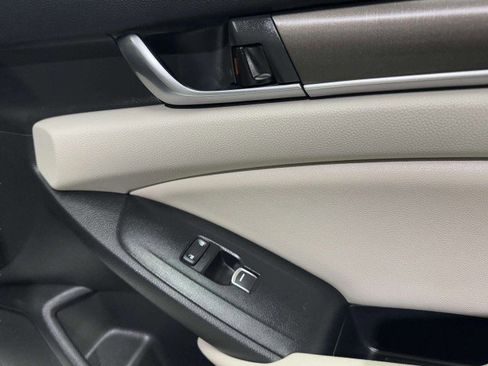 Used 2019 Honda Accord LX image 48