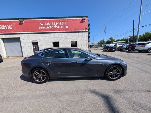 Used 2015 Tesla Model S 60 RWD image 5