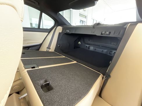 Certified 2023 BMW 330i Sedan w/ Premium Package image 31