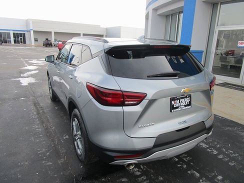 Certified 2024 Chevrolet Blazer LT w/ Convenience Package image 3