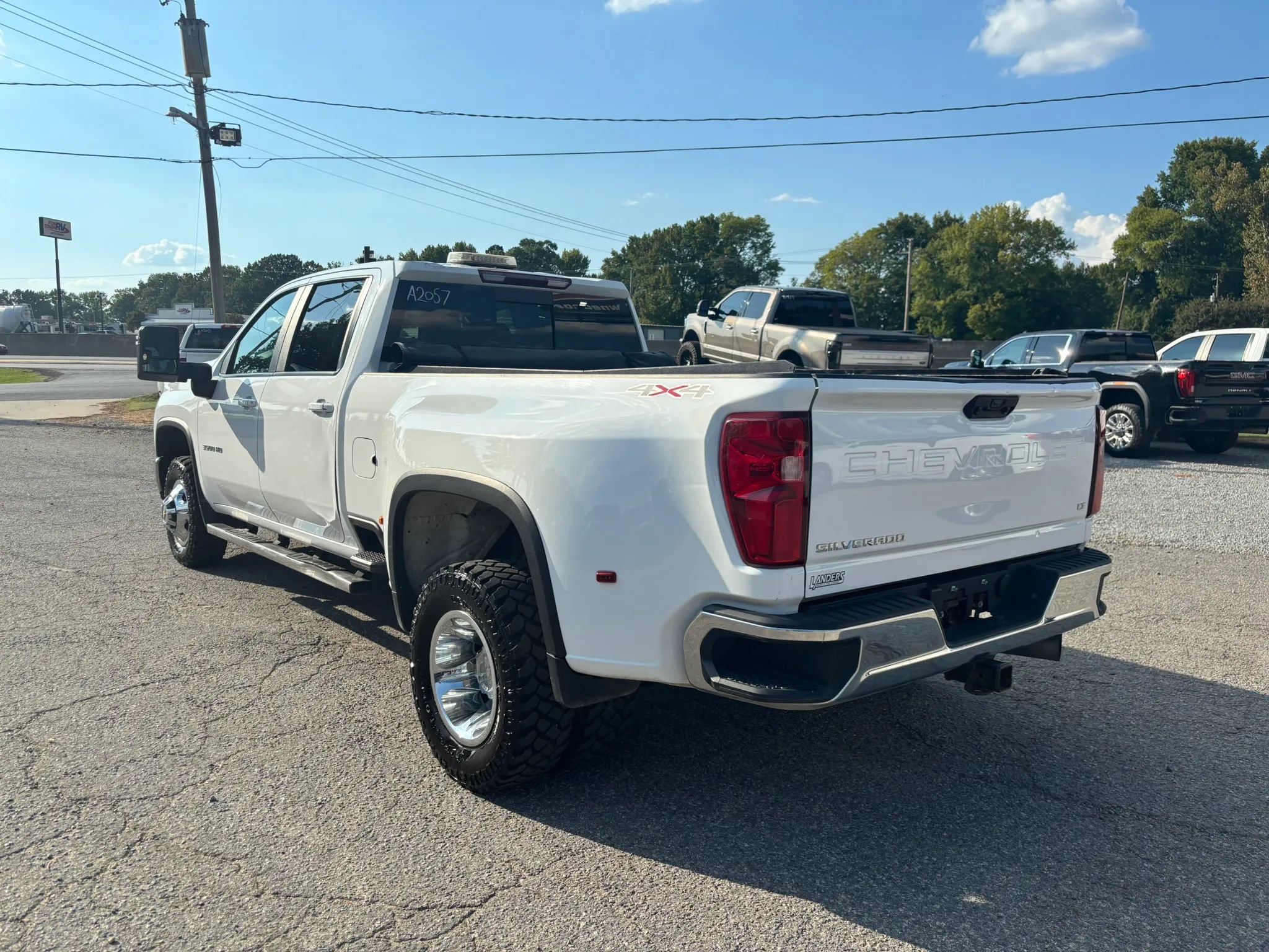Used 2024 Chevrolet Silverado 3500 LT w/ Convenience Package AWD/4WD image 3