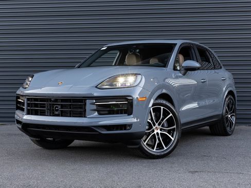 Certified 2026 Porsche Cayenne E-Hybrid image 1