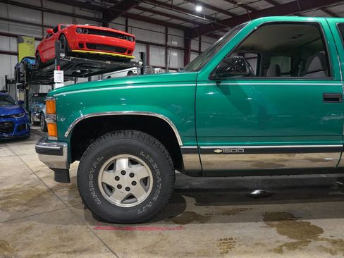 Used 1995 Chevrolet Silverado 1500 K1500 Silverado 2dr 4WD Extend image 3