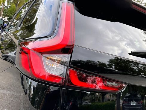 Used 2025 Honda CR-V EX-L image 28