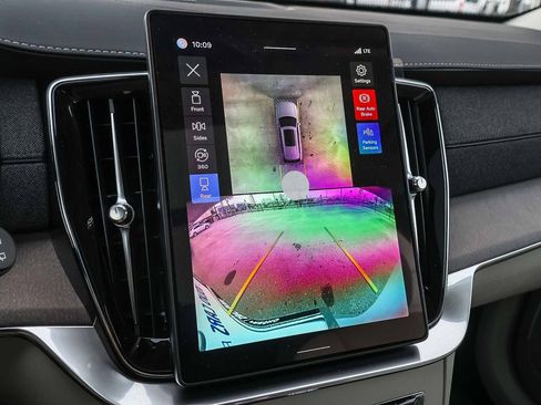 New 2026 Volvo XC90 T8 Ultra w/ Protection Package Premier image 36