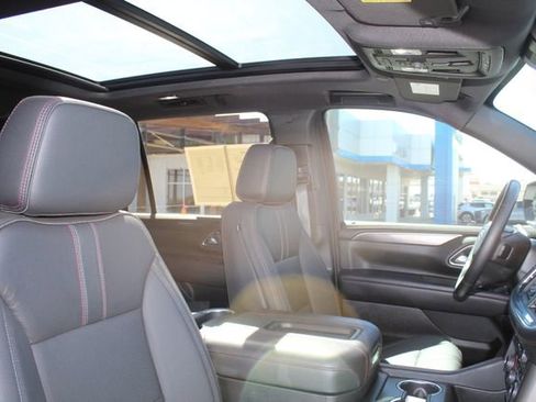 Used 2024 Chevrolet Suburban RST w/ Sport Performance Package AWD/4WD image 17