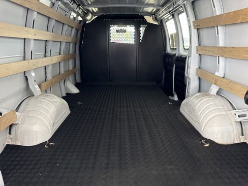 Used 2024 GMC Savana 2500 w/ Driver Convenience Package image 28