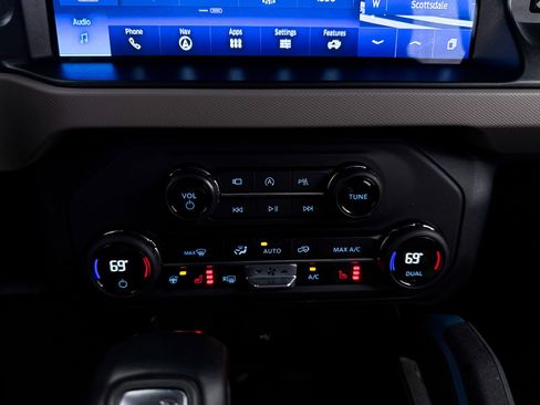 Used 2023 Ford Bronco Wildtrak AWD/4WD image 24