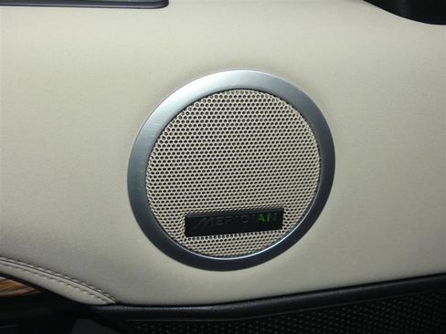 Used 2017 Land Rover Discovery HSE image 20