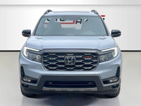 Used 2024 Honda Passport TrailSport image 2