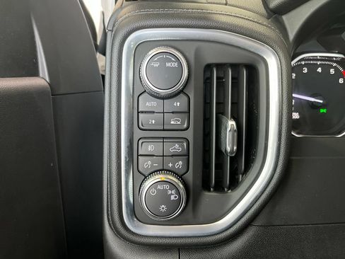 Used 2021 GMC Sierra 1500 Elevation AWD/4WD image 4