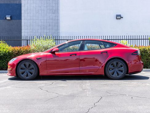 Used 2022 Tesla Model S Standard Range AWD/4WD image 5