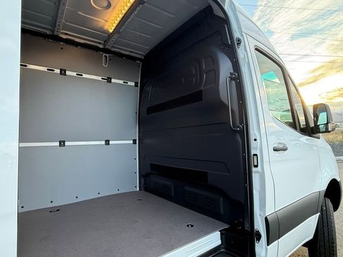 New 2026 Mercedes-Benz Sprinter 2500 image 13