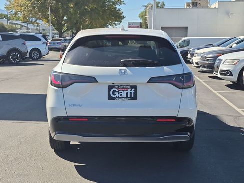 Certified 2024 Honda HR-V EX-L image 7