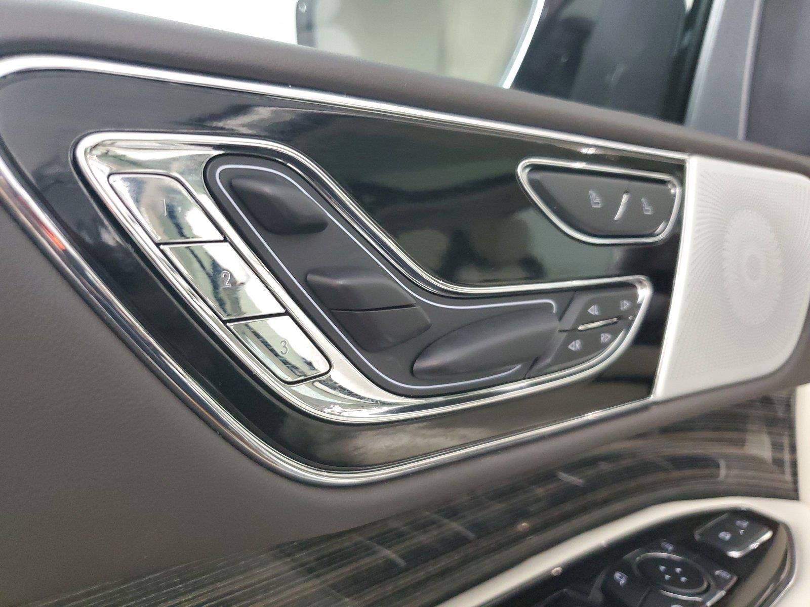 Used 2024 Lincoln Navigator Black Label AWD/4WD image 19