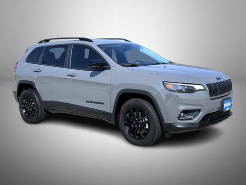 Used 2023 Jeep Cherokee Altitude Lux AWD/4WD image 3