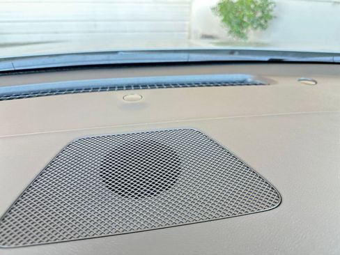 Used 2024 Nissan Altima 2.5 SV image 18