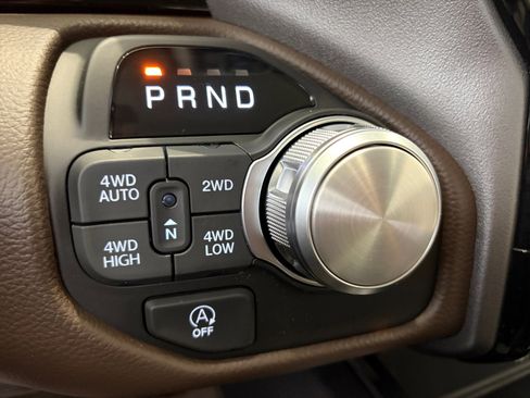 New 2026 RAM 1500 Laramie AWD/4WD image 20