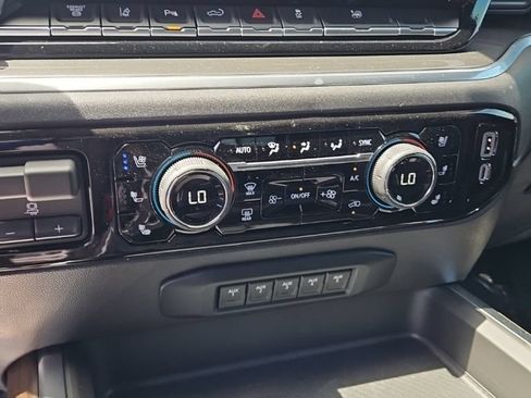Used 2026 Chevrolet Silverado 3500 High Country w/ High Country Premium Package AWD/4WD image 19