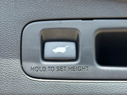 Used 2019 Honda CR-V Touring image 13