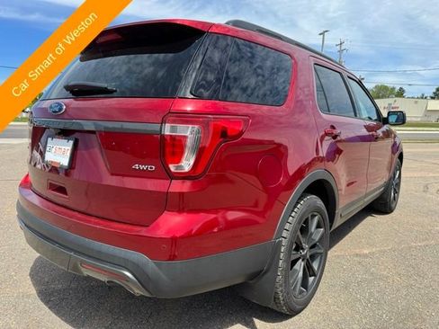 Used 2017 Ford Explorer XLT w/ Equipment Group 202A AWD/4WD image 7