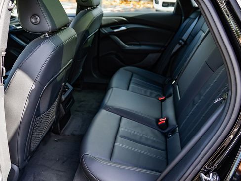 New 2025 Audi A6 e-tron Premium image 18