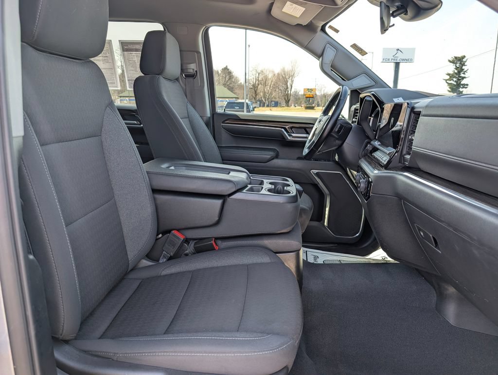 Certified 2024 Chevrolet Silverado 1500 LT AWD/4WD image 31