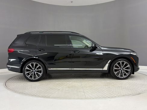 Used 2022 BMW X7 xDrive40i w/ Premium Package AWD/4WD image 8