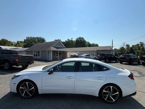 Used 2021 Hyundai Sonata SEL Plus FWD image 2