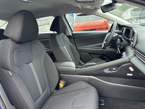 New 2026 Hyundai Elantra SE image 13