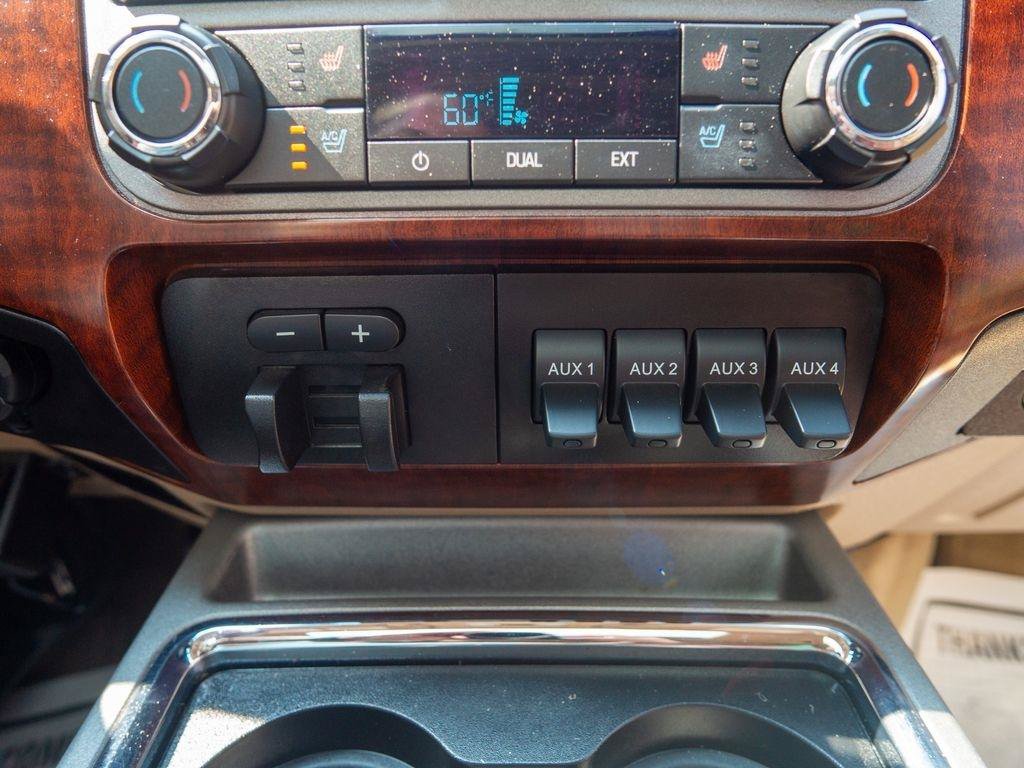 Used 2012 Ford F250 King Ranch w/ King Ranch w/Chrome Pkg AWD/4WD image 31
