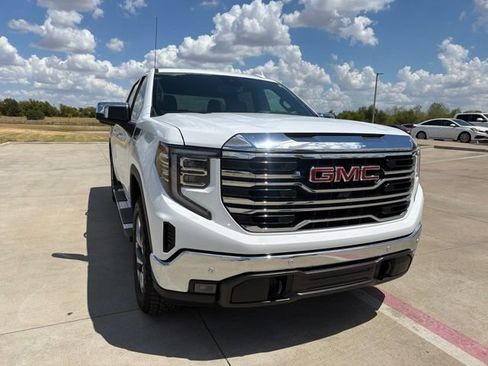 Used 2026 GMC Sierra 1500 SLT w/ SLT Premium Package AWD/4WD image 5