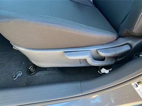 New 2025 Nissan Kicks Play S image 20