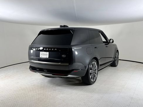 Used 2023 Land Rover Range Rover SE AWD/4WD image 5