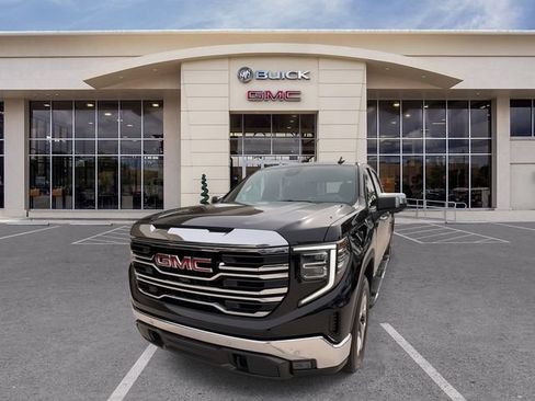Certified 2024 GMC Sierra 1500 SLT w/ SLT Premium Plus Package RWD image 5