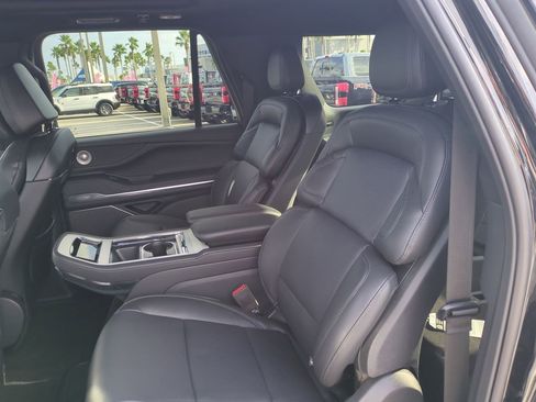 New 2025 Lincoln Navigator L Reserve w/ Jet Appearance Package AWD/4WD image 14