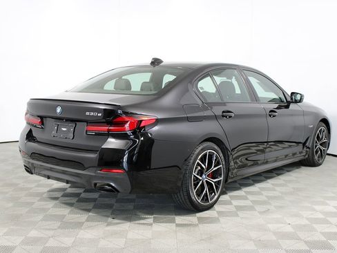 Used 2023 BMW 530e w/ M Sport Package image 45