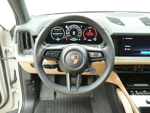 New 2026 Porsche Cayenne image 13