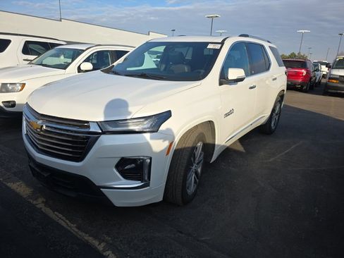 Used 2023 Chevrolet Traverse High Country image 7