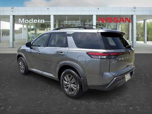 Certified 2022 Nissan Pathfinder SV AWD/4WD image 3